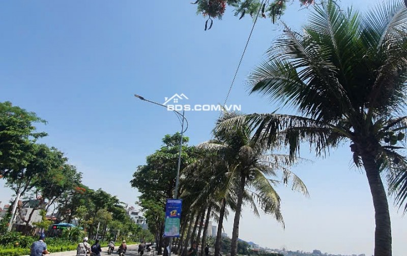 Chính chủ cần bán nhà Quận Tây Hồ, 86m2, Ô tô, Gần Hồ, Ở sướng, nhỉnh 13 tỷ